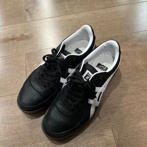 Onitsuka Tiger by Asics Black and White gsm Sneakers